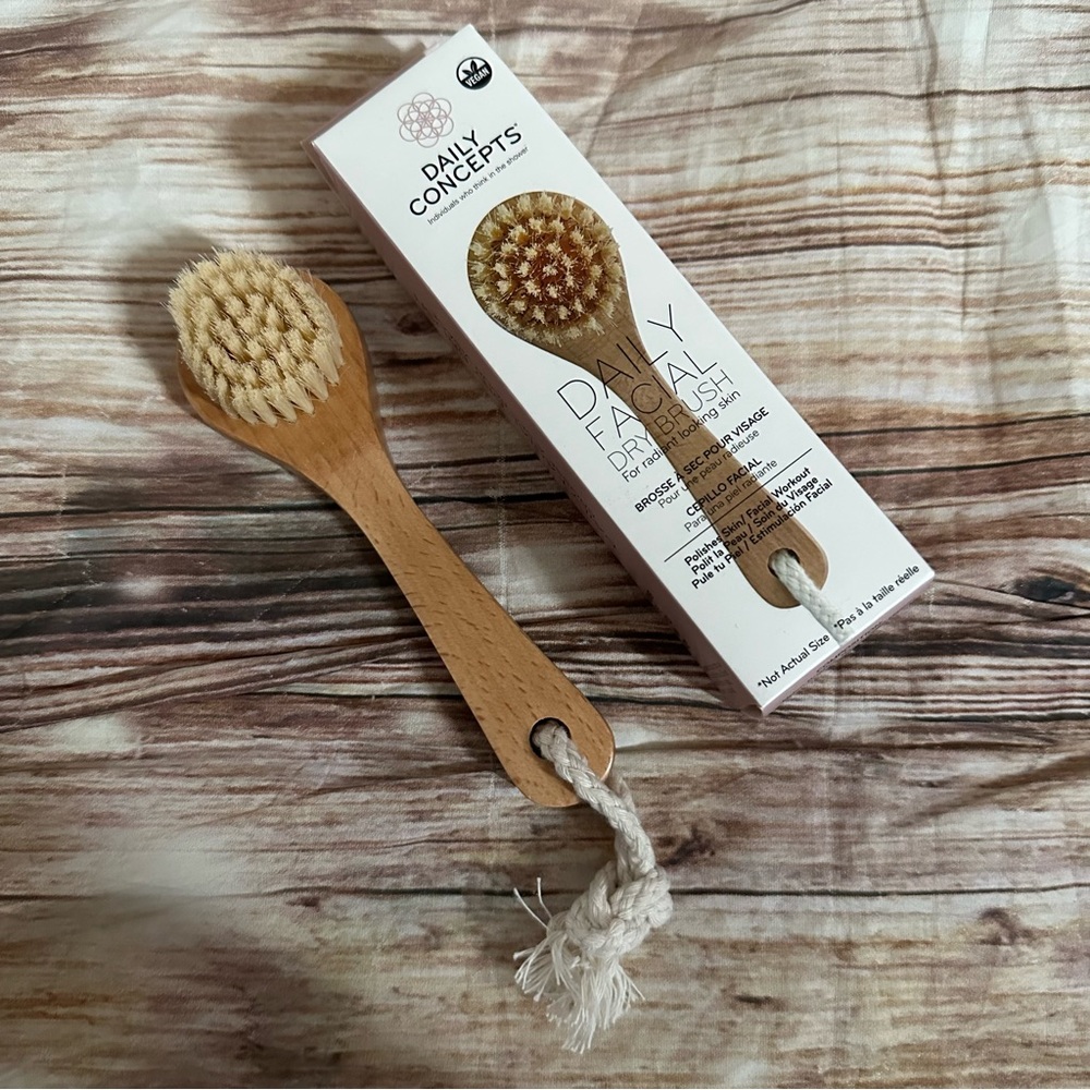 Daily Concepts Daily Facial Dry Brush